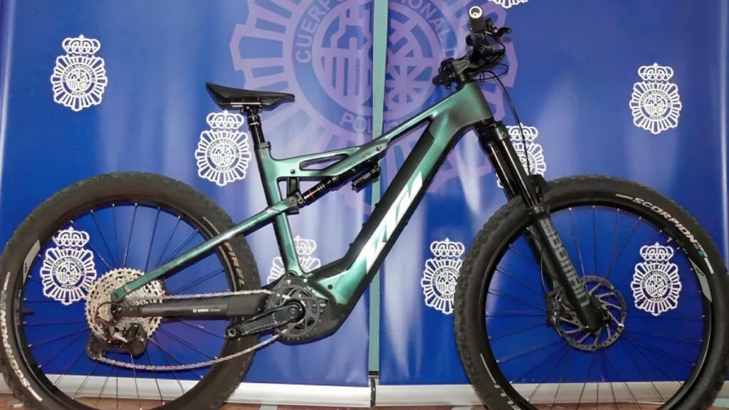 Una de las dos bicicletas estafadas