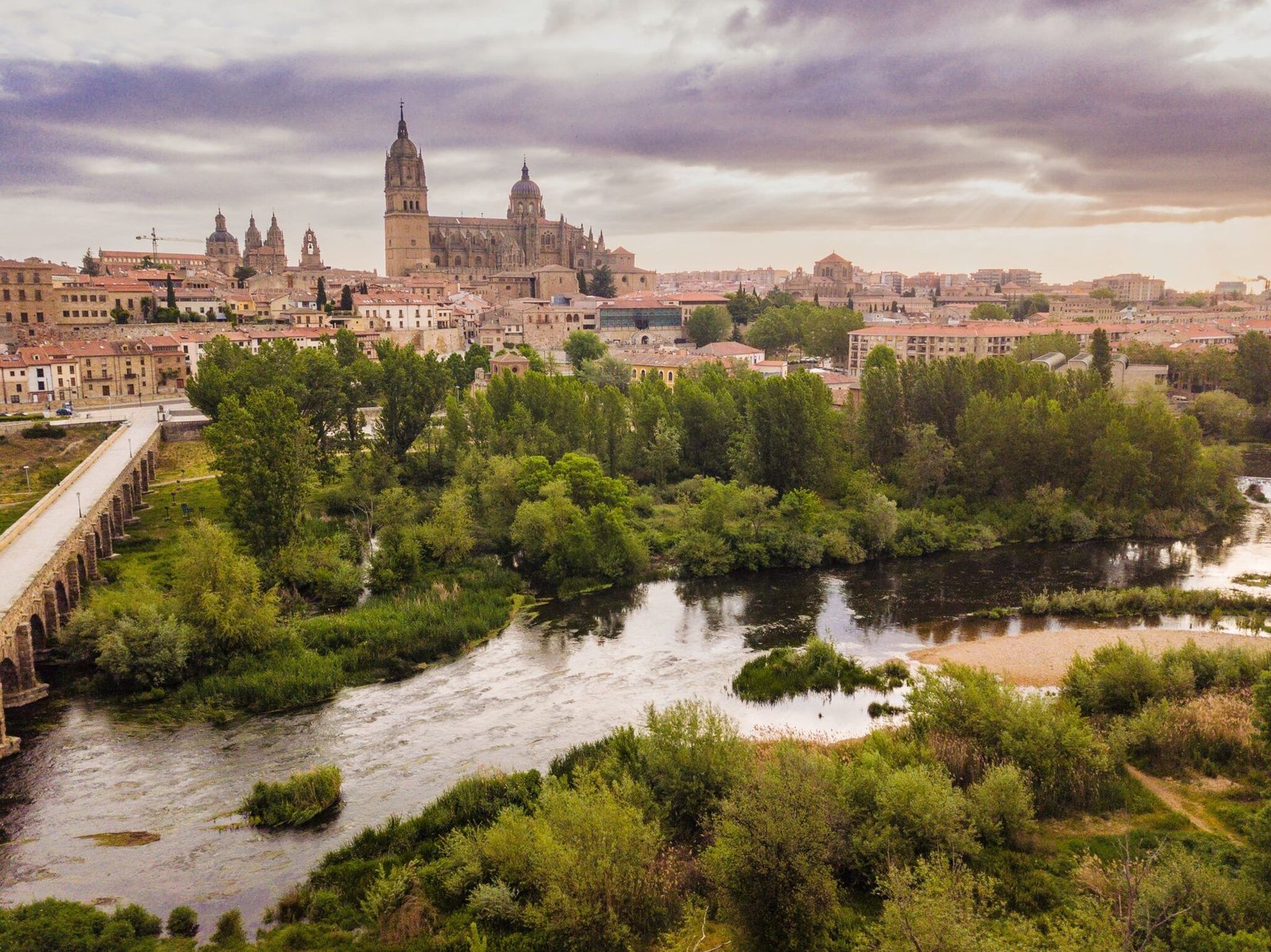 Encuentran el cadáver de un hombre en el río Tormes