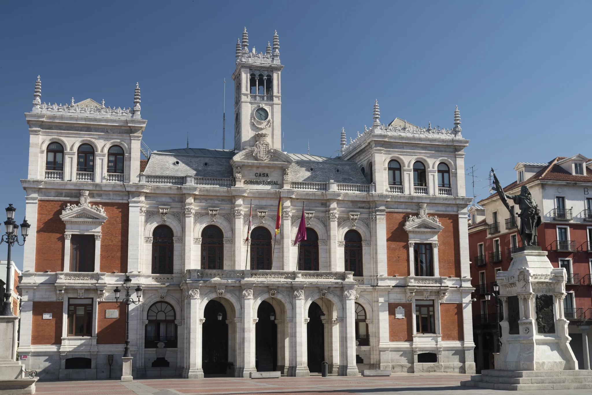 Carnero de hacer pasar como propias obras de otras administraciones con fines propagandísticos