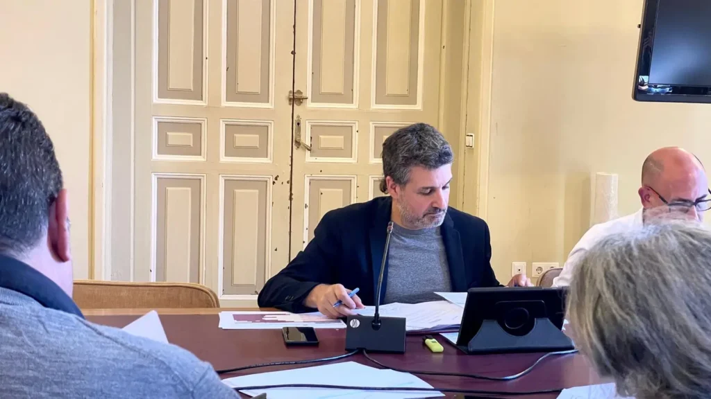 VTLP denuncia la falta de compromiso del Ayuntamiento en la gestión de las alegaciones sobre la Zona de Bajas Emisiones