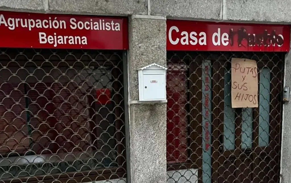 La dirección del PSOE de Salamanca condena el ataque vandálico a la Casa del Pueblo de Béjar