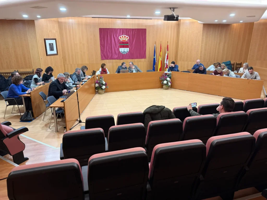 El alcalde de Laguna de Duero retrasa la votación de un Pleno extraordinario hasta la llegada de la teniente de alcalde, denuncia IU-Podemos