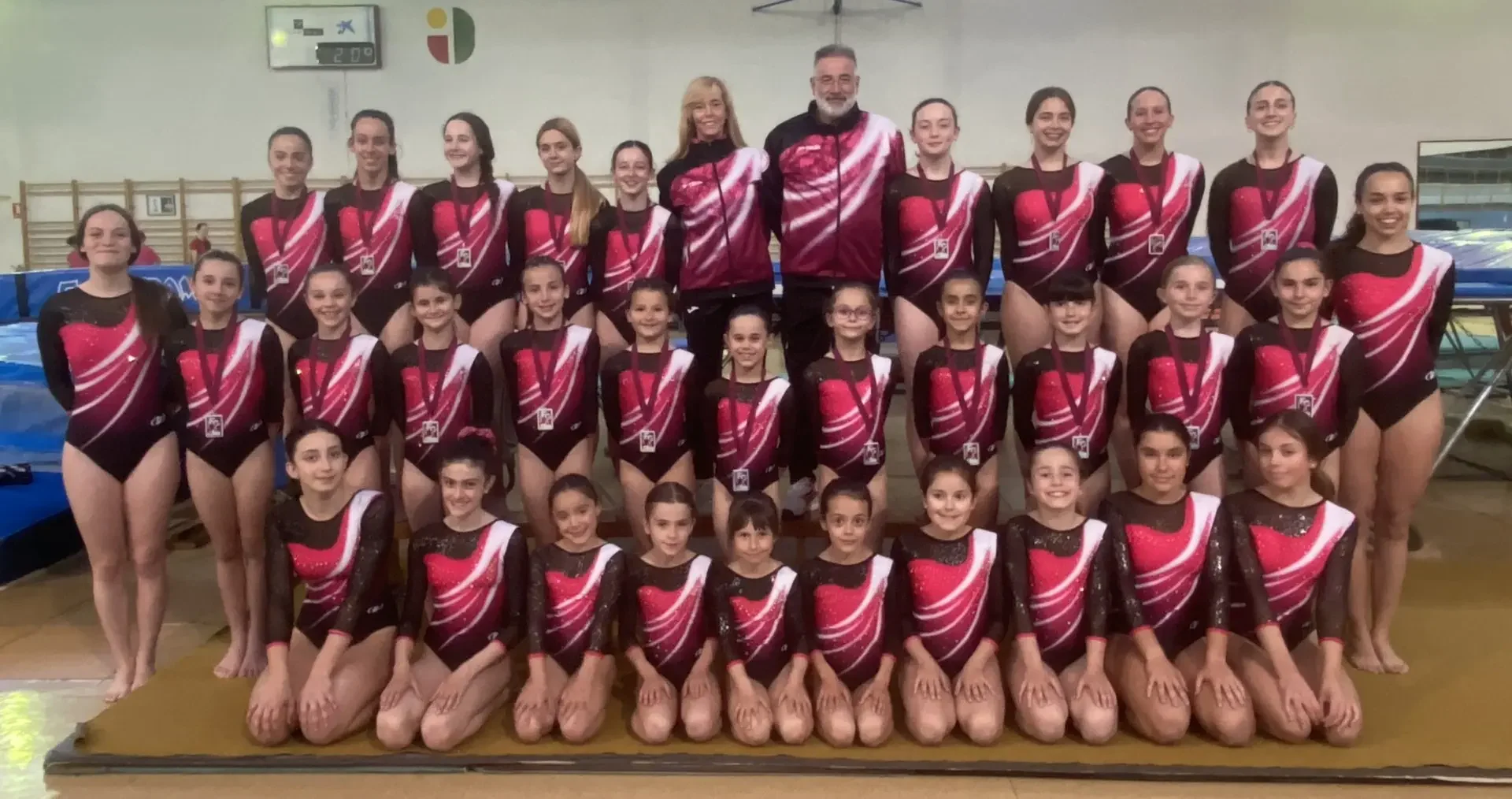 Semi pleno para el Club Ciudad Deportiva de Burgos en el regional de Tumbling