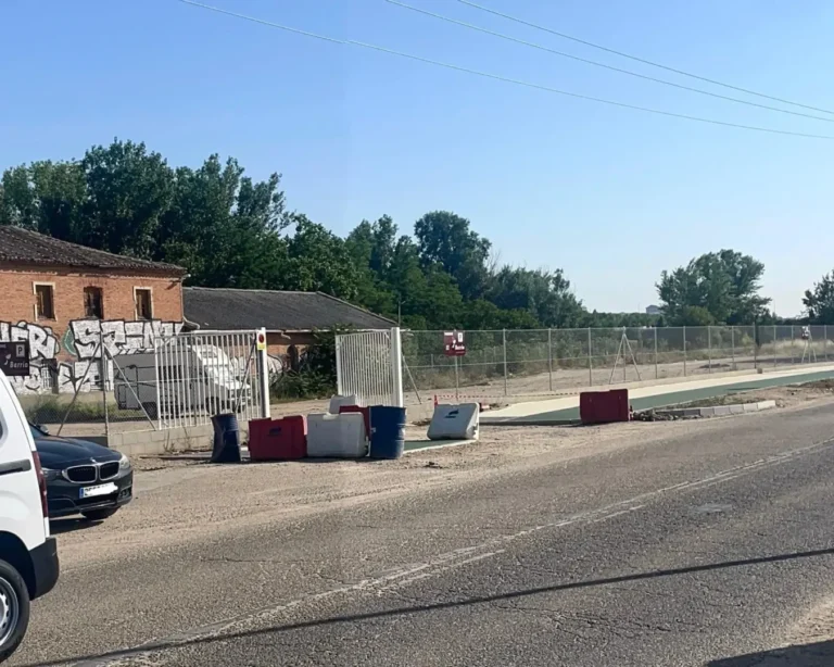VTLP denuncia que el nuevo carril bici del Camino Viejo de Simancas