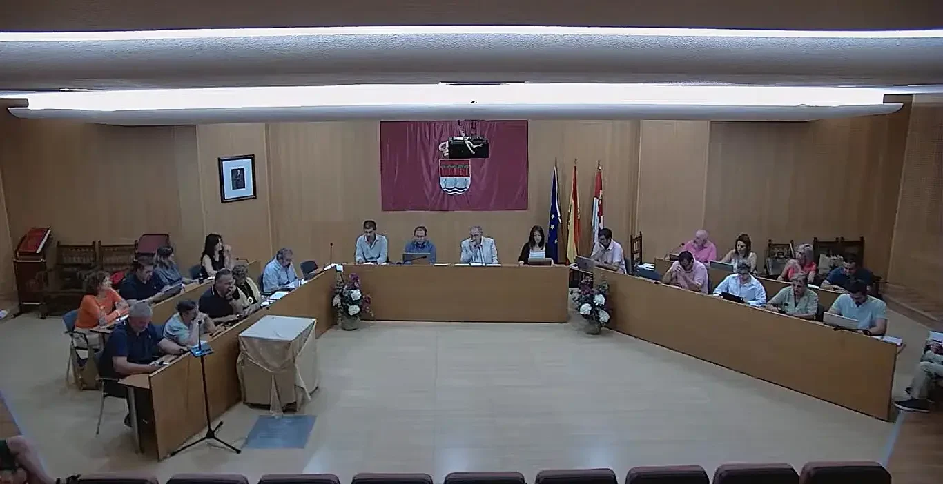 Izquierda Unida-Podemos califica de “caciquiles y antidemocráticas” las declaraciones del concejal de Servicios Económicos del Ayuntamiento de Laguna de Duero